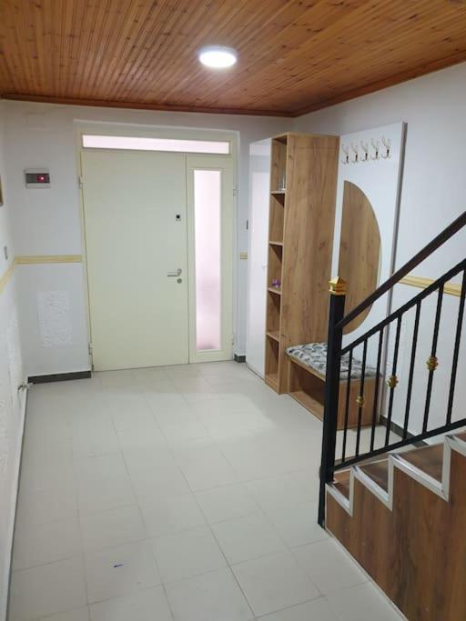 Вилла Shkodra 27 Center House Экстерьер фото