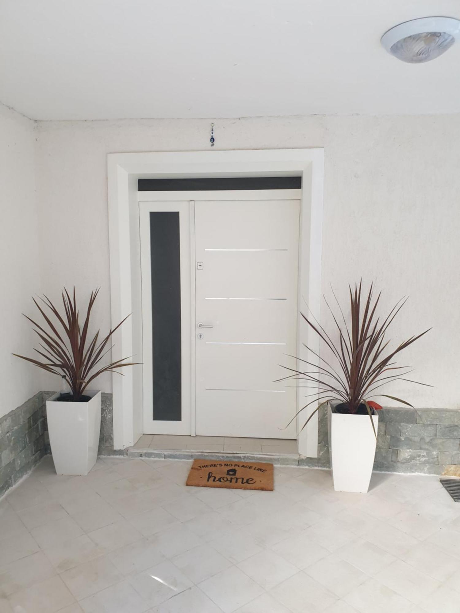 Вилла Shkodra 27 Center House Экстерьер фото
